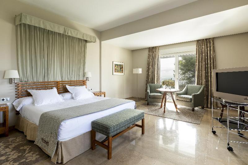 Parador De Κόρδοβα Δωμάτιο φωτογραφία